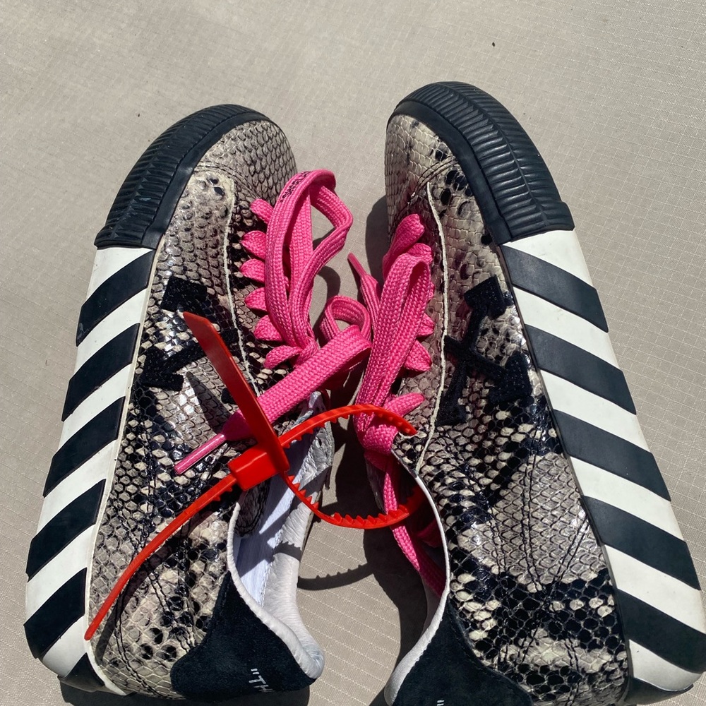 Off White Multi Colored Sneaker - image 8